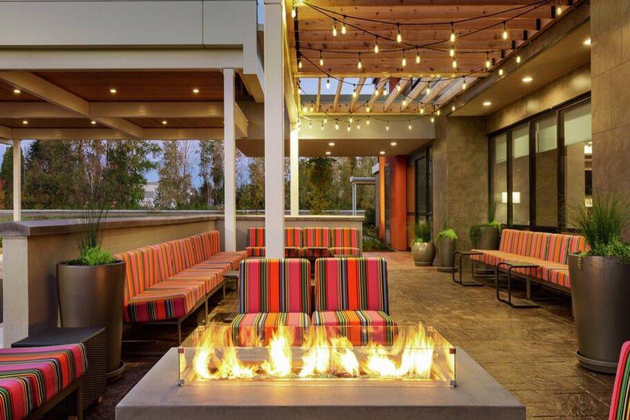 Hotel Home2 By Hilton Airport 3*