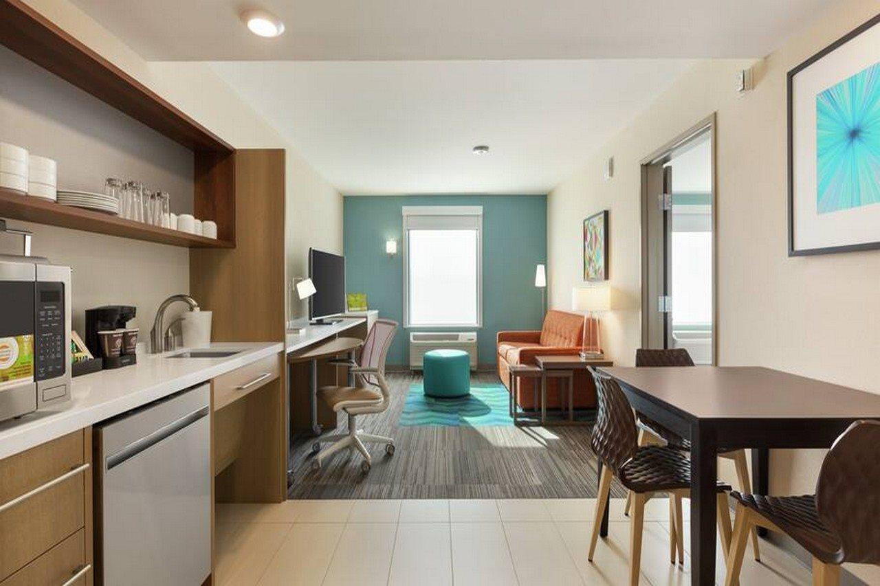 Home2 By Hilton Airport Hotel 3*